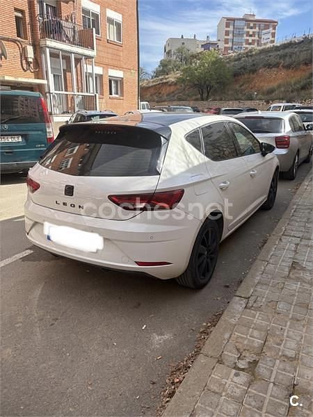 Usado Seat Leon ST Style 115 CV (84 kW) 2019 Blanco Familiar