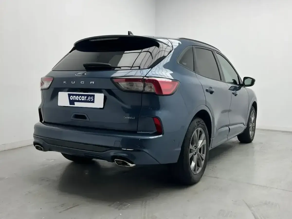 Begagnad Ford Kuga ST-Line X 225 HK (165 kW) 2022 Blå SUV