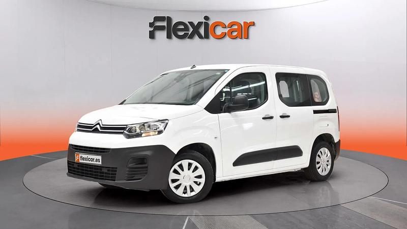 Usado Citroën Berlingo Feel 102 CV (75 kW) 2021 Blanco Monovolumen
