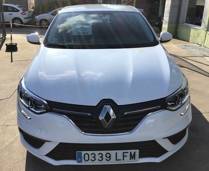 Usado Renault Mégane IV Business 95 CV (69 kW) 2020 Blanco Berlina