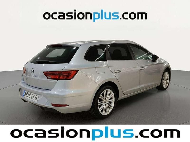 Usado Seat Leon ST XCELLENCE 150 CV (110 kW) 2019 Plateado Familiar