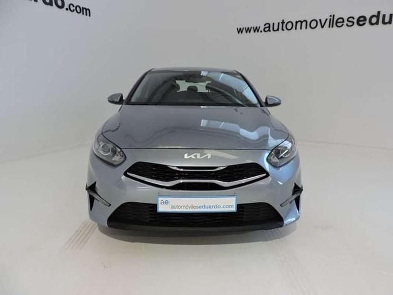 Usado Kia XCeed 120 CV (88 kW) 2022 Gris SUV