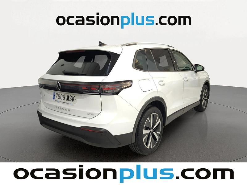 Käytetty VW Tiguan 150 HP (110 kW) 2024 Valkoinen Katumaasturi