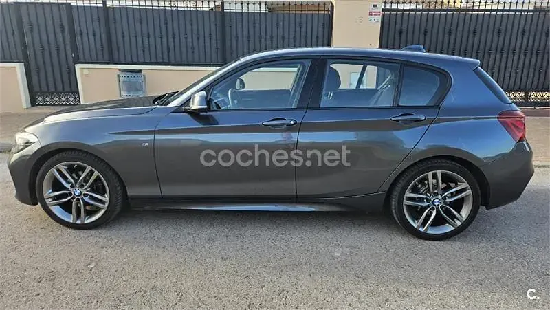 Usado BMW 118 150 CV (110 kW) 2017 Gris / plata Utilitario