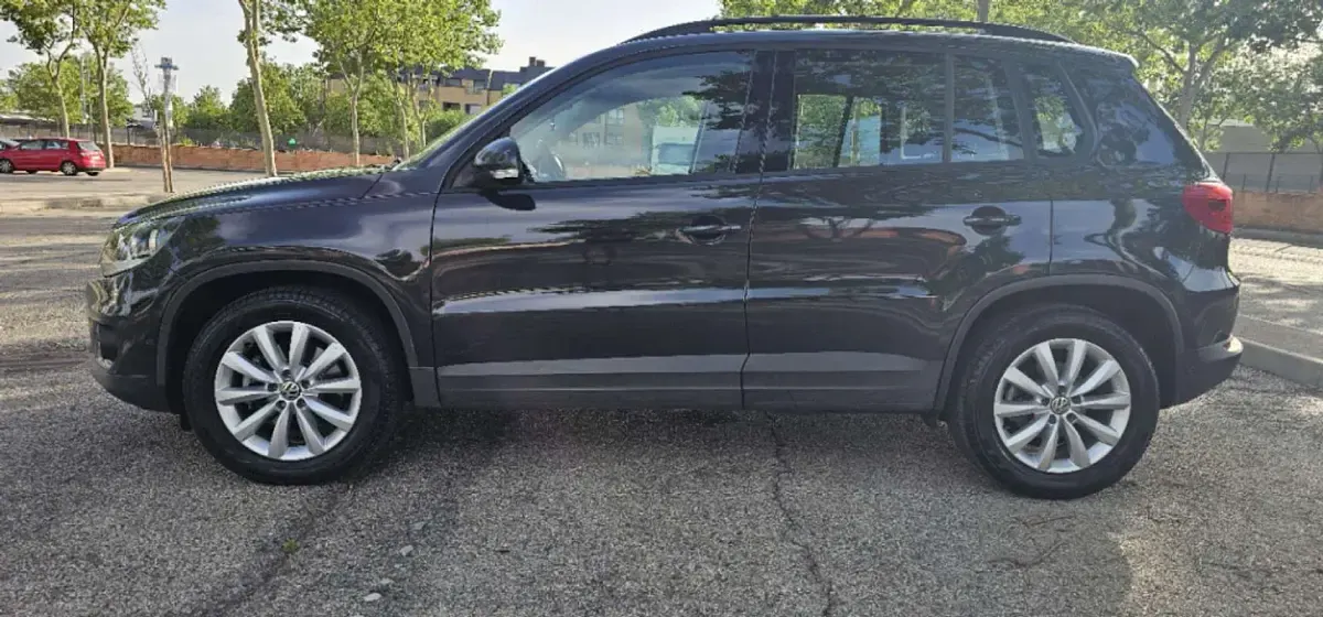 Usado VW Tiguan Advance 150 CV (110 kW) 2016 Gris SUV