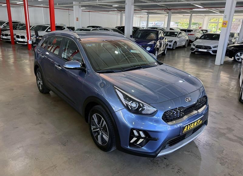 Usado Kia Niro 141 CV (103 kW) 2021 Azul SUV