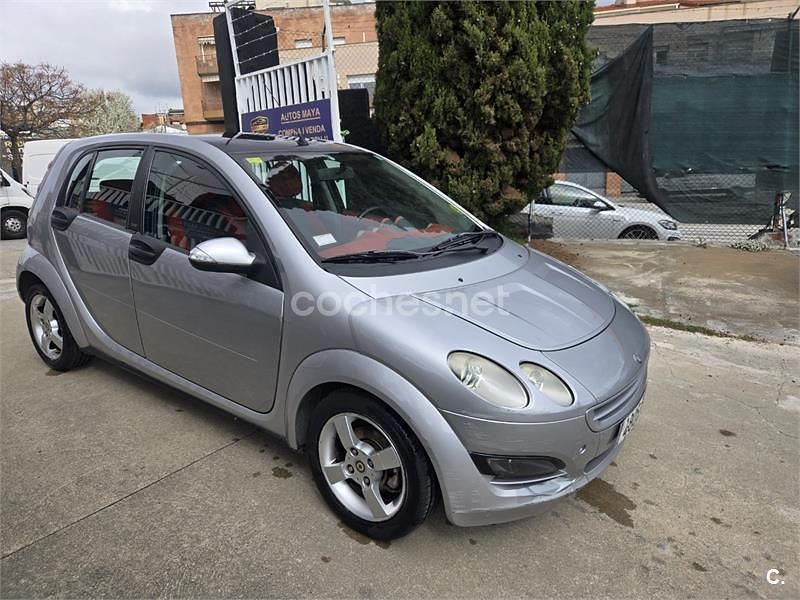 Usado Smart ForFour Passion 109 CV (80 kW) 2005 Gris / plata Utilitario