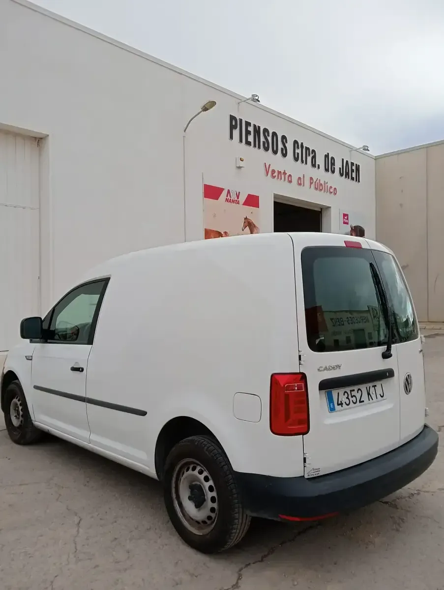 Käytetty VW Caddy Edition 131 HP (96 kW) 2019 Valkoinen Tila-auto