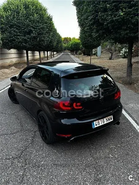 Usado VW Golf VI GTI 210 CV (154 kW) 2009 Negro Utilitario