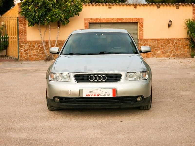 Usado Audi A3 Ambition 110 CV (80 kW) 2001 Gris / plata Utilitario