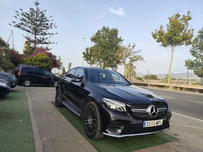 Usado Mercedes GLC220 170 CV (125 kW) 2016 Negro SUV
