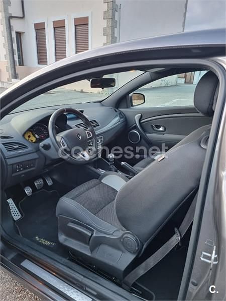 Gris / plata Usado 2011 Renault Mégane III Berlina | 14.990 € (Buen precio) - Imagen 1/4