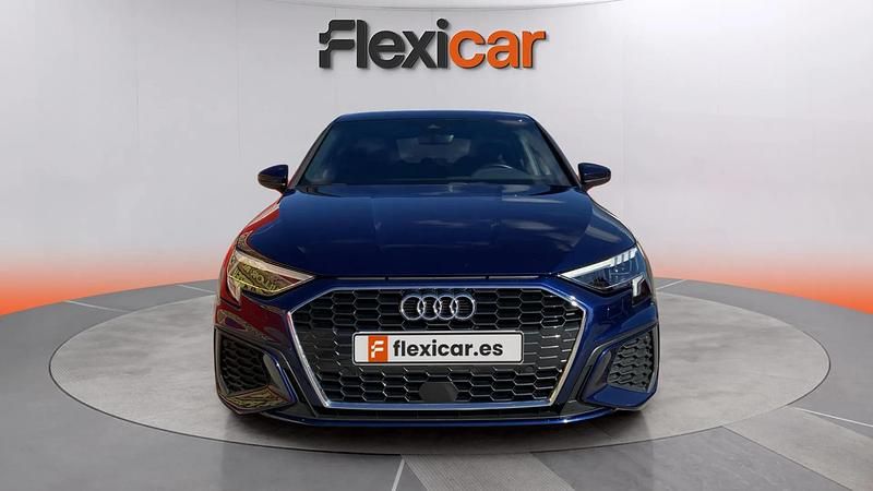 Usado Audi A3 Advanced Plus 110 HP (80 kW) 2024 Azul Sedan