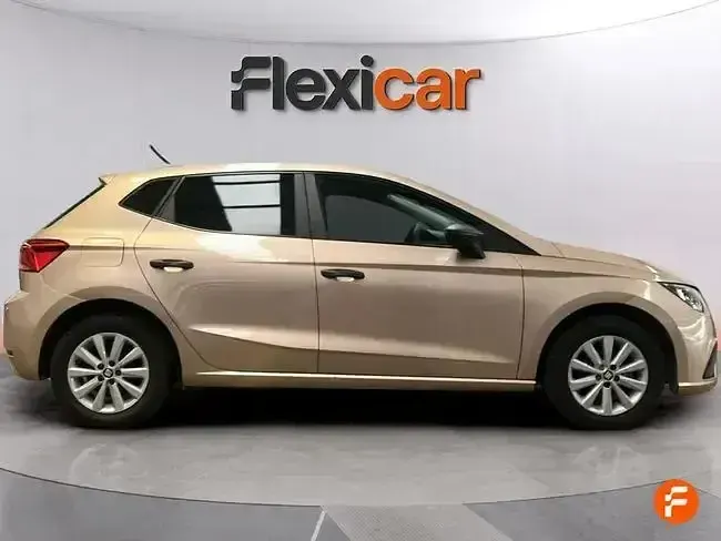 Usado Seat Ibiza Style 95 CV (69 kW) 2018 Gris Utilitario