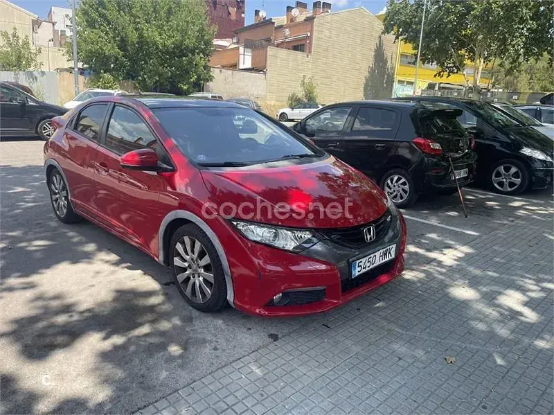 Usado Honda Civic Lifestyle 142 CV (104 kW) 2014 Rojo Berlina
