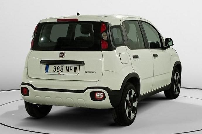 Usado Fiat Panda Cross Cross 69 CV (50 kW) 2023 Utilitario