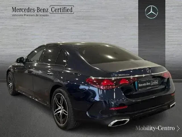 Usado Mercedes E300 313 CV (230 kW) 2025 Azul náutico