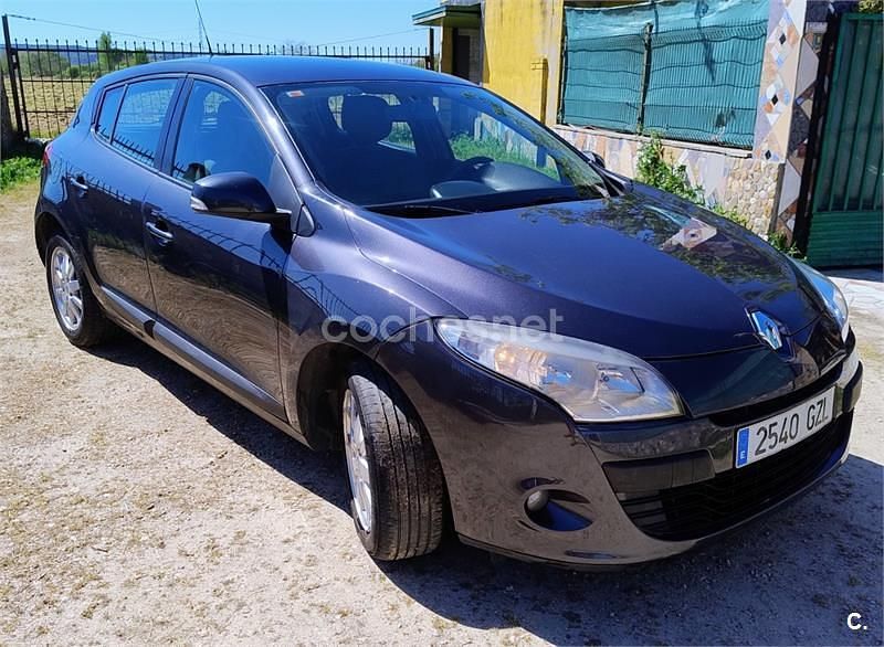 Occasion Renault Mégane 85 PK (62 kW) 2010 Grijs Sedan