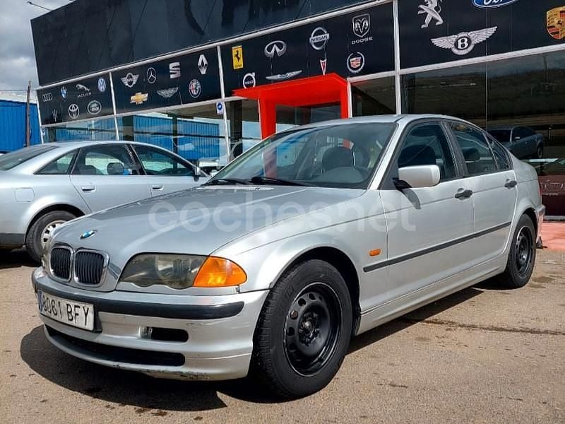 Gris / plata Usado 2001 BMW 320 Berlina | 2300 € (Buen precio) - Imagen 1/4
