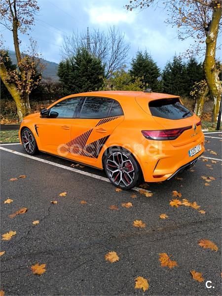 Usado Renault Mégane IV Trophy 300 CV (220 kW) 2021 Naranja Berlina