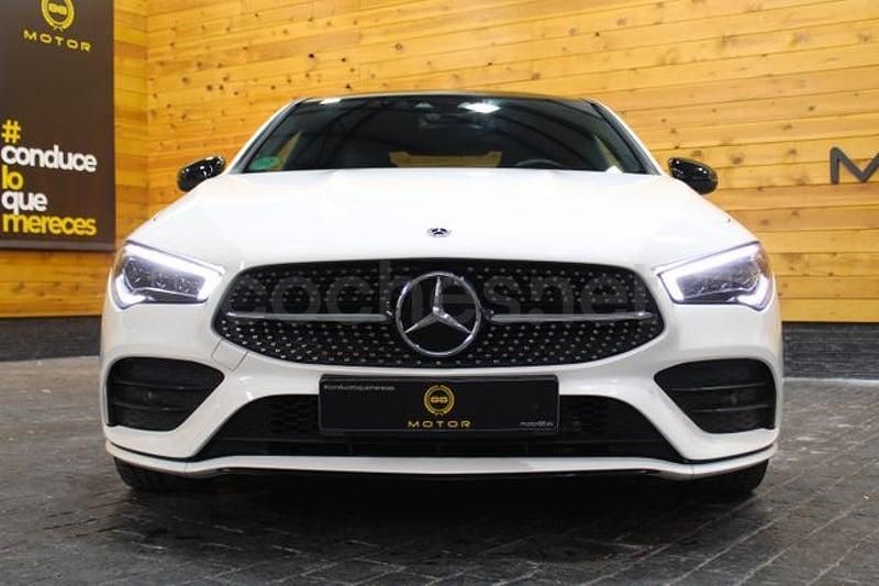 Usado Mercedes CLA220 190 CV (139 kW) 2023 Blanco Berlina