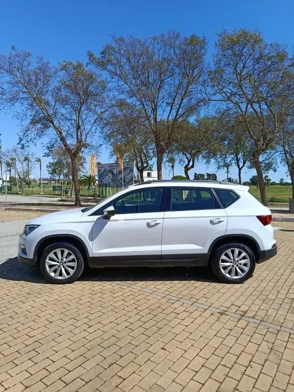 Usado Seat Ateca Style 150 CV (110 kW) 2019 Blanco SUV