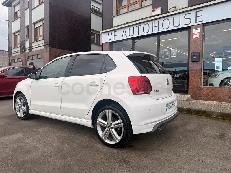 Usado VW Polo R-line 90 CV (66 kW) 2013 Blanco Utilitario
