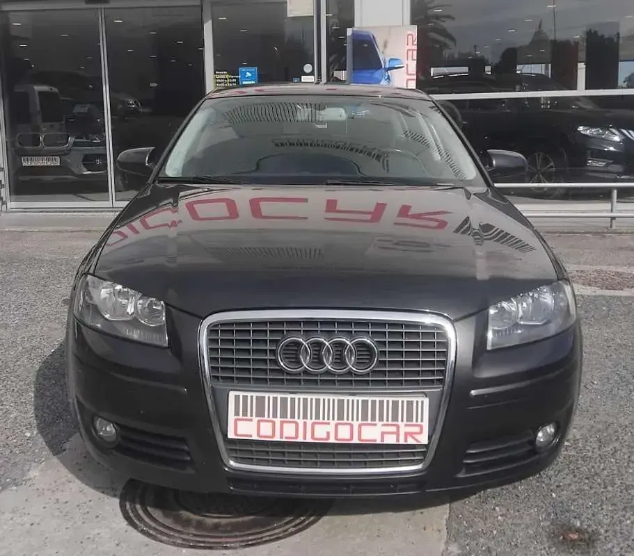 Usado Audi A3 Sportback Ambiente 140 CV (102 kW) 2007 Negro Utilitario