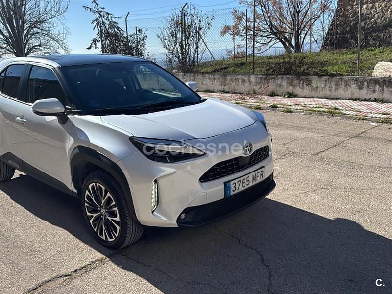 Usado Toyota Yaris Cross Style 116 CV (85 kW) 2023 Blanco SUV