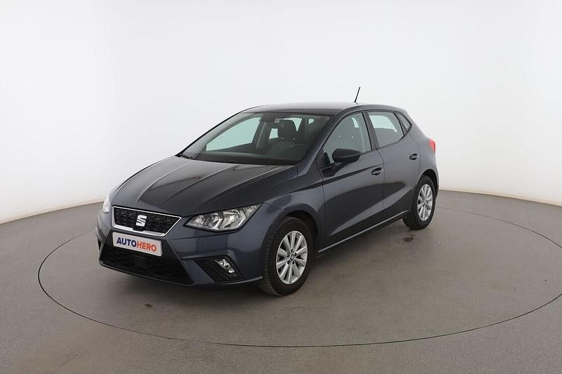 Gris Usado 2019 Seat Ibiza Style Plus Utilitario | 12.199 € (Un poco caro) - Imagen 1/3