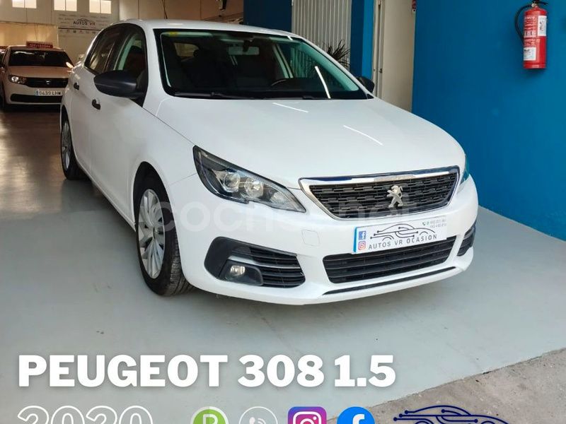 Usado Peugeot 308 Access 100 CV (73 kW) 2020 Blanco Berlina