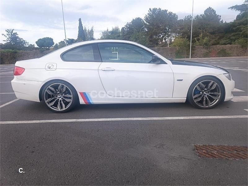 Usado BMW 320 177 CV (130 kW) 2010 Blanco Coupe