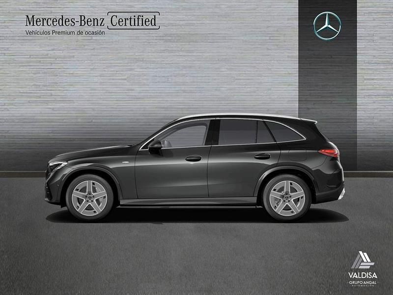 Nuevo Mercedes GLC300 AMG line 333 CV (244 kW) 2025 Gris