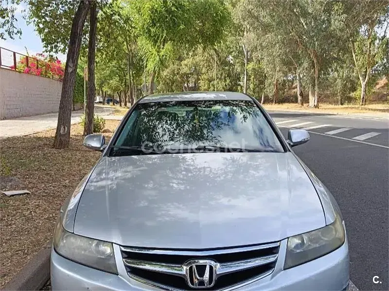 Usado Honda Accord Sport 140 CV (102 kW) 2007 Gris / plata Familiar