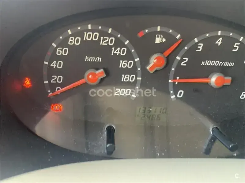 Usado Nissan Micra 80 CV (58 kW) 2005 Azul Berlina
