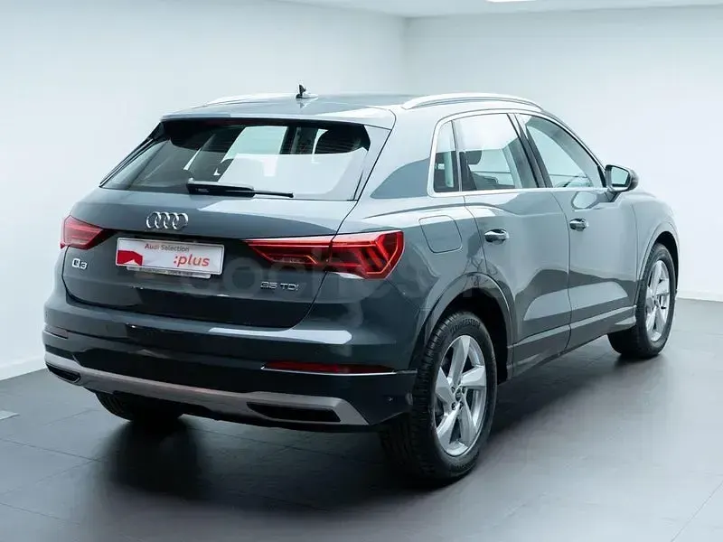 Usado Audi Q3 Advanced Plus 150 CV (110 kW) 2024 Gris / plata SUV