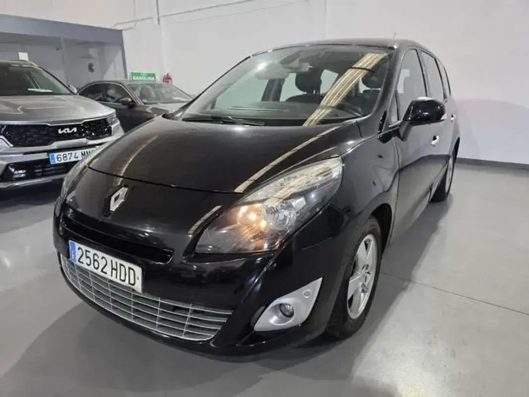 Usado Renault Scenic E-Tech Dynamique 131 CV (96 kW) 2011 Negro Monovolumen