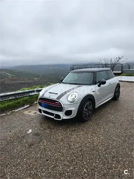 Usado Mini John Cooper Works 231 CV (169 kW) 2017 Gris / plata Utilitario