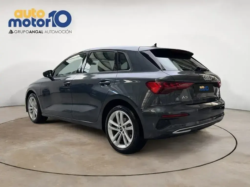 Usado Audi A3 Advanced Plus 204 CV (150 kW) 2021 Gris Berlina