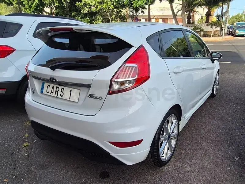 Usado Ford Fiesta ST-Line 125 CV (91 kW) 2017 Blanco Utilitario