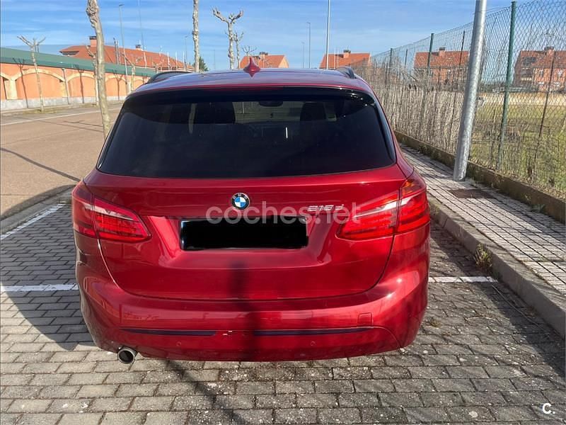 Usado BMW 218 Comfort Edition 150 HP (110 kW) 2014 Vermelho Carrinha