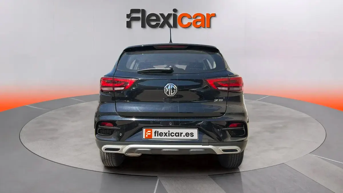 Usado MG ZS Comfort 106 CV (77 kW) 2023 Negro SUV