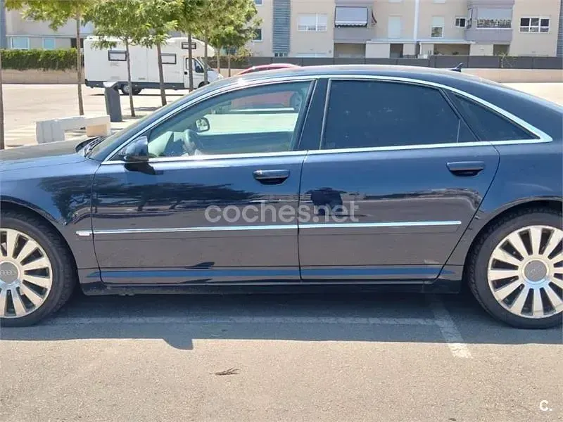 Usado Audi A8 Premium 233 CV (171 kW) 2005 Negro Berlina