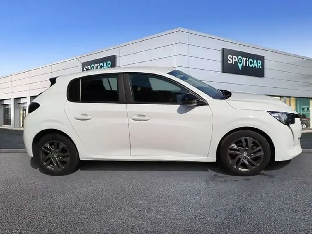 Usado Peugeot 208 Active 101 CV (74 kW) 2022 Blanco Utilitario