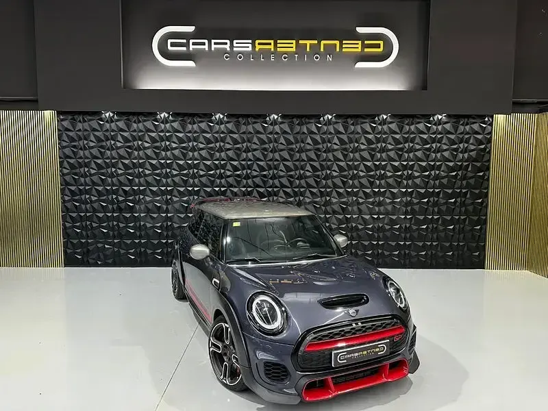 Usado Mini John Cooper Works 306 CV (225 kW) 2021 Gris / plata Utilitario