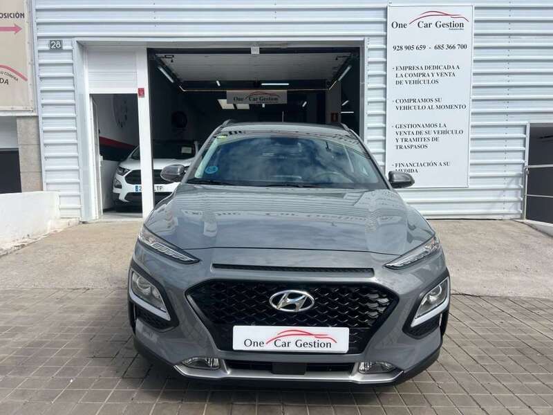 Usado Hyundai Kona 120 CV (88 kW) 2020 Gris SUV