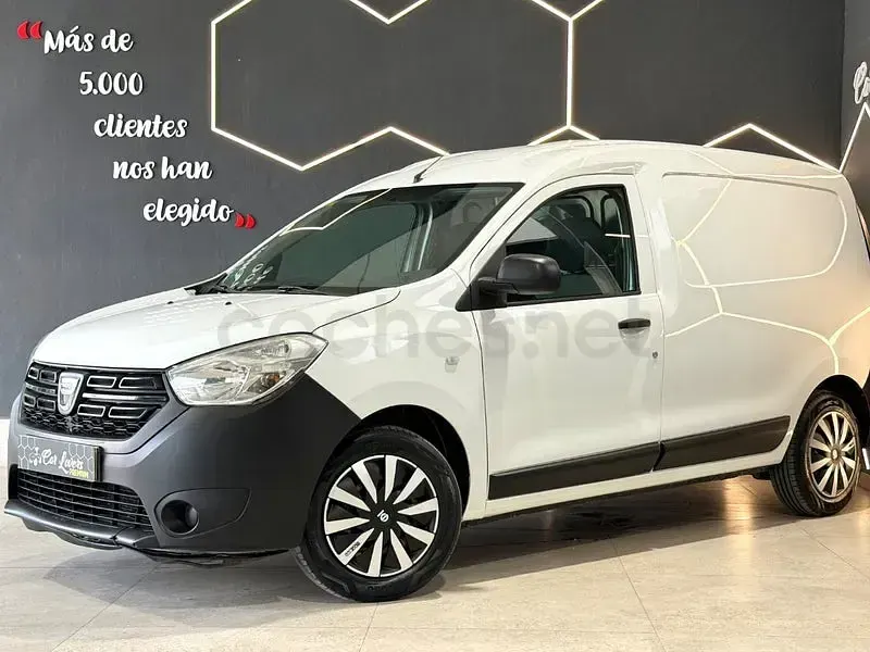 Usado Dacia Dokker Essentiel 95 CV (69 kW) 2019 Blanco Monovolumen
