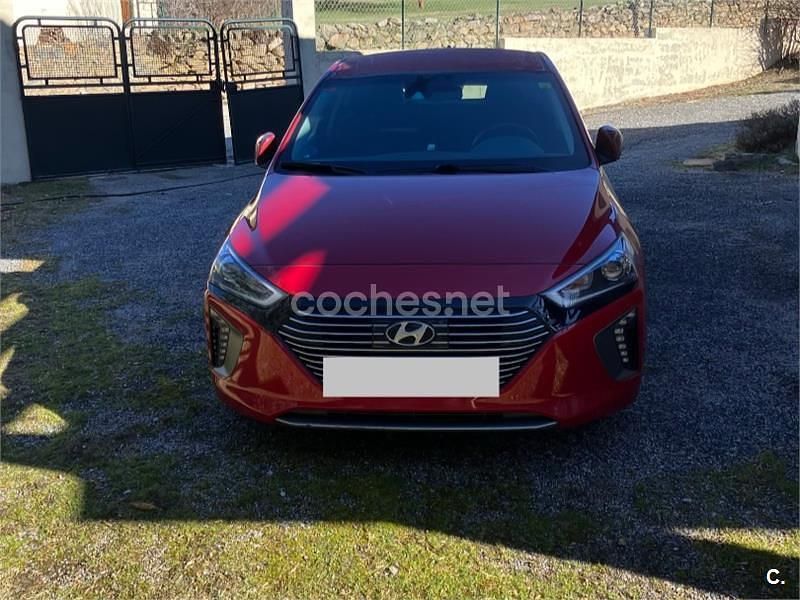 Usado Hyundai Ioniq 141 CV (103 kW) 2019 Rojo Utilitario