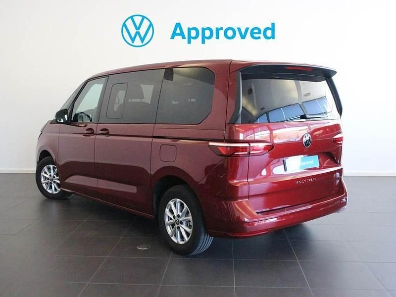 Usado VW Multivan 150 CV (110 kW) 2025 Rojo Van