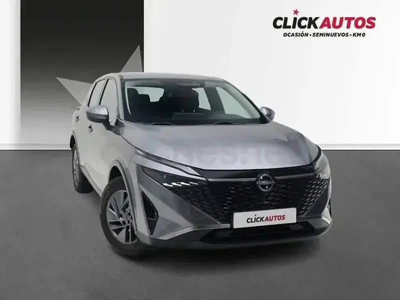 Usado Nissan Qashqai Acenta 140 CV (102 kW) 2025 Gris / plata SUV